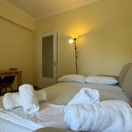 Apartment Alimos House