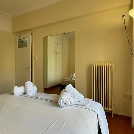 Apartment Alimos House *